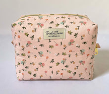 Load image into Gallery viewer, Pink Posie Travel Pouch
