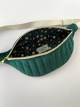 Load image into Gallery viewer, Quilted Emerald Belt Bag
