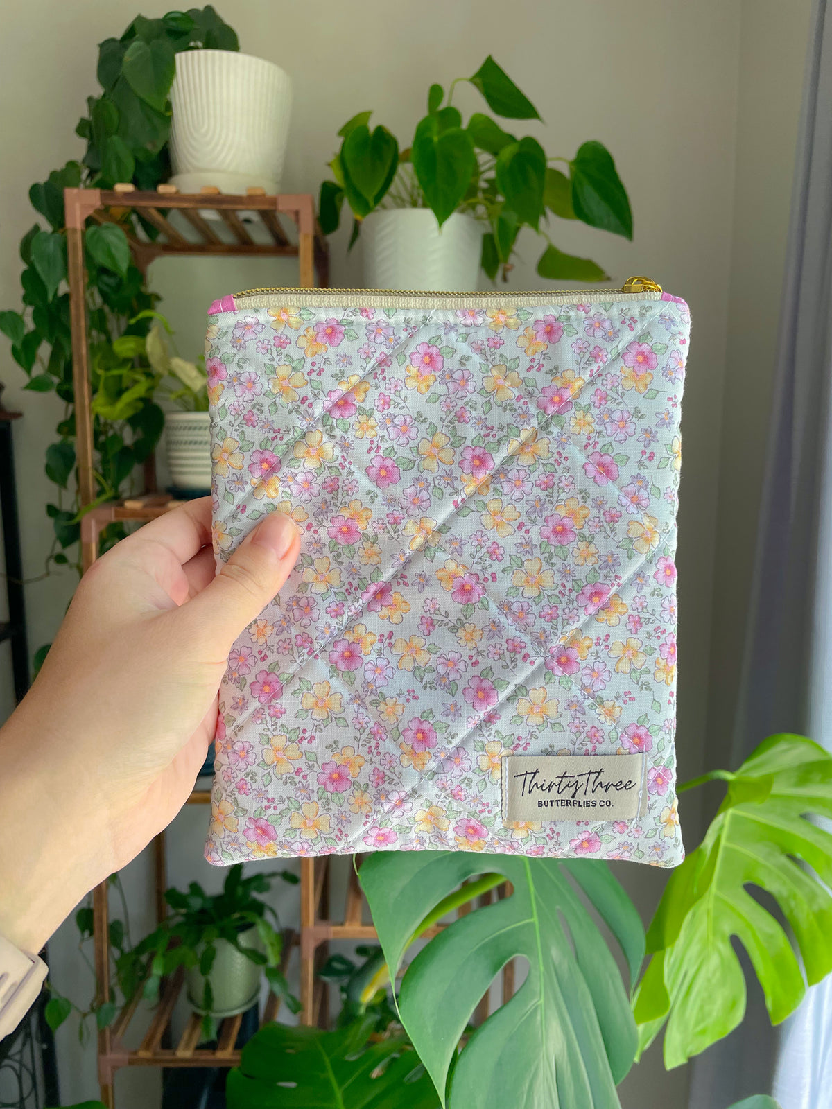 Cottage Core Spring Floral Toile E-Reader Sleeve