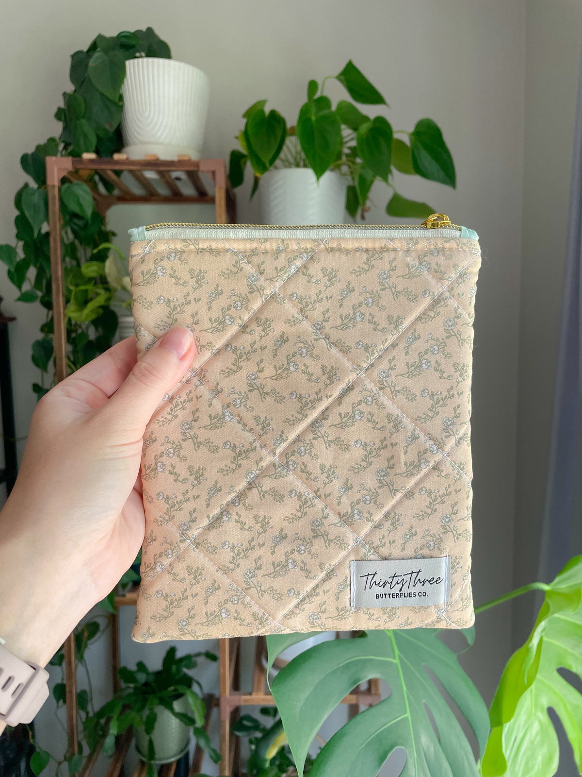 Cottage Core Yellow Meadowlark E-Reader Sleeve